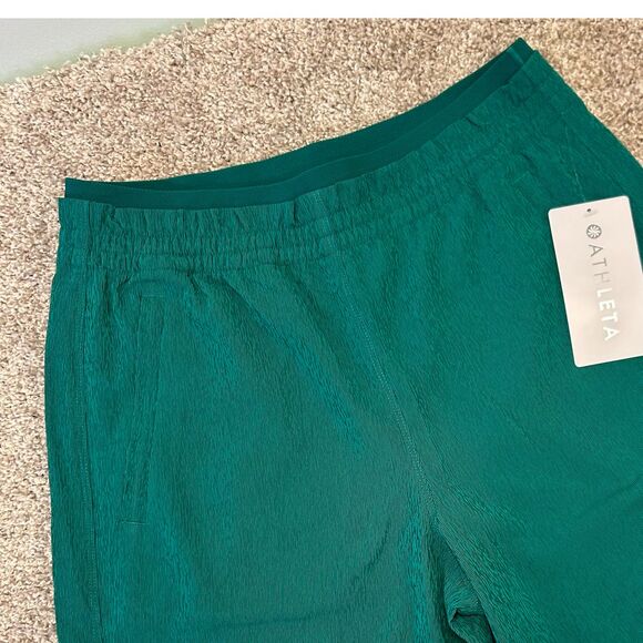NWT‎ Athleta Echo Wide Crop Pant Green Women Size 6 $109 (518) - Picture 1 of 9